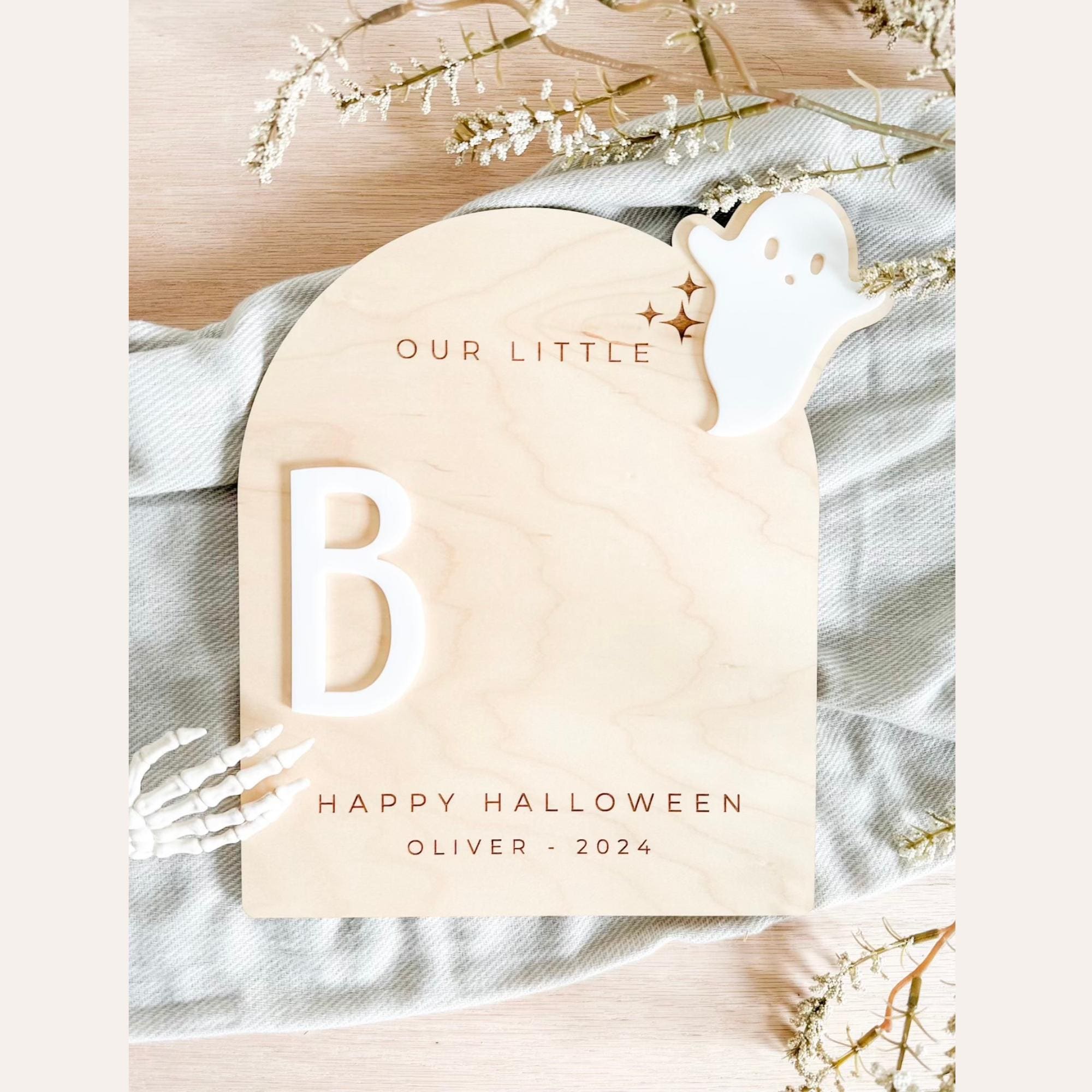 Halloween Footprint or Handprint Art Sign | Trick or Treat | My Little Boo | Baby’s First Halloween Keepsake | Kid Craft | 2024 | Engraved
