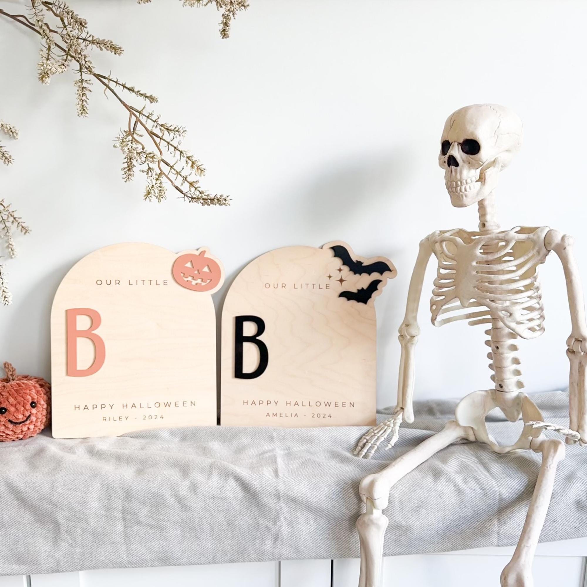 Halloween Footprint or Handprint Art Sign | Trick or Treat | My Little Boo | Baby’s First Halloween Keepsake | Kid Craft | 2024 | Engraved