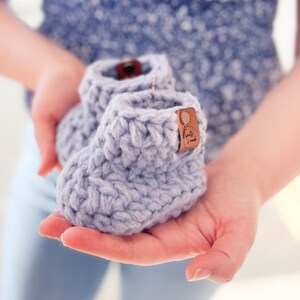 Handgefertigte Häkelschuhe | Krippe Schuhe | Neugeborenen Booties | Baby-Dusche-Geschenk | 0-3 Monate