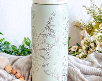 Magnolia Flower Engraved 32oz Tumbler | Owala FreeSip Water Bottle | Insulated Custom Engraved |Travel Mug | Gifts for Her | Mother's Day