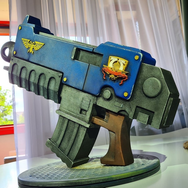 Warhammer 40k themed bolt guns