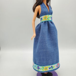1970s Style Doll Dress, handmade 11.5 inch fashion doll clothes, retro mod style doll clothes, doll sundress halter dress image 4