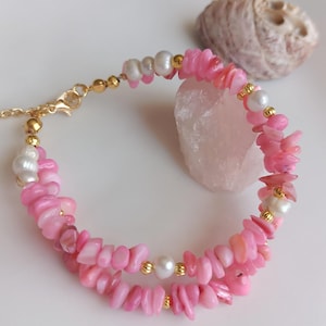 Pink Mother of Pearl Bracelet: Freshwater Pearl, Gold Layered