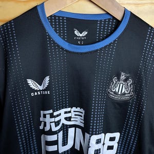 Newcastle United 22/23 fotbollströja storlek XL bild 3