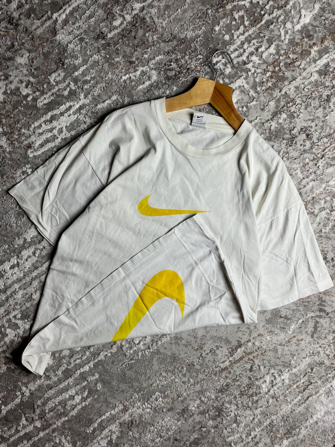 t shirt nike double swoosh