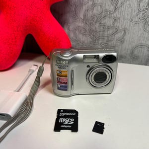 Nikon Coolpix 4600 Digital Camera 4.0MP 3x Optical Zoom - Silver Y2K