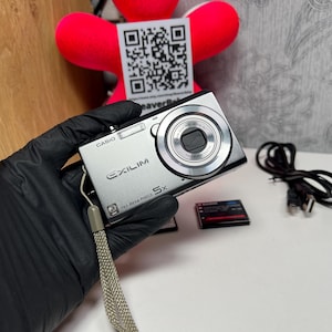 Casio Exilim EX-ZS15 Digital Camera 14.1MP 5x Optical Zoom - SILVER Y2K 8GB
