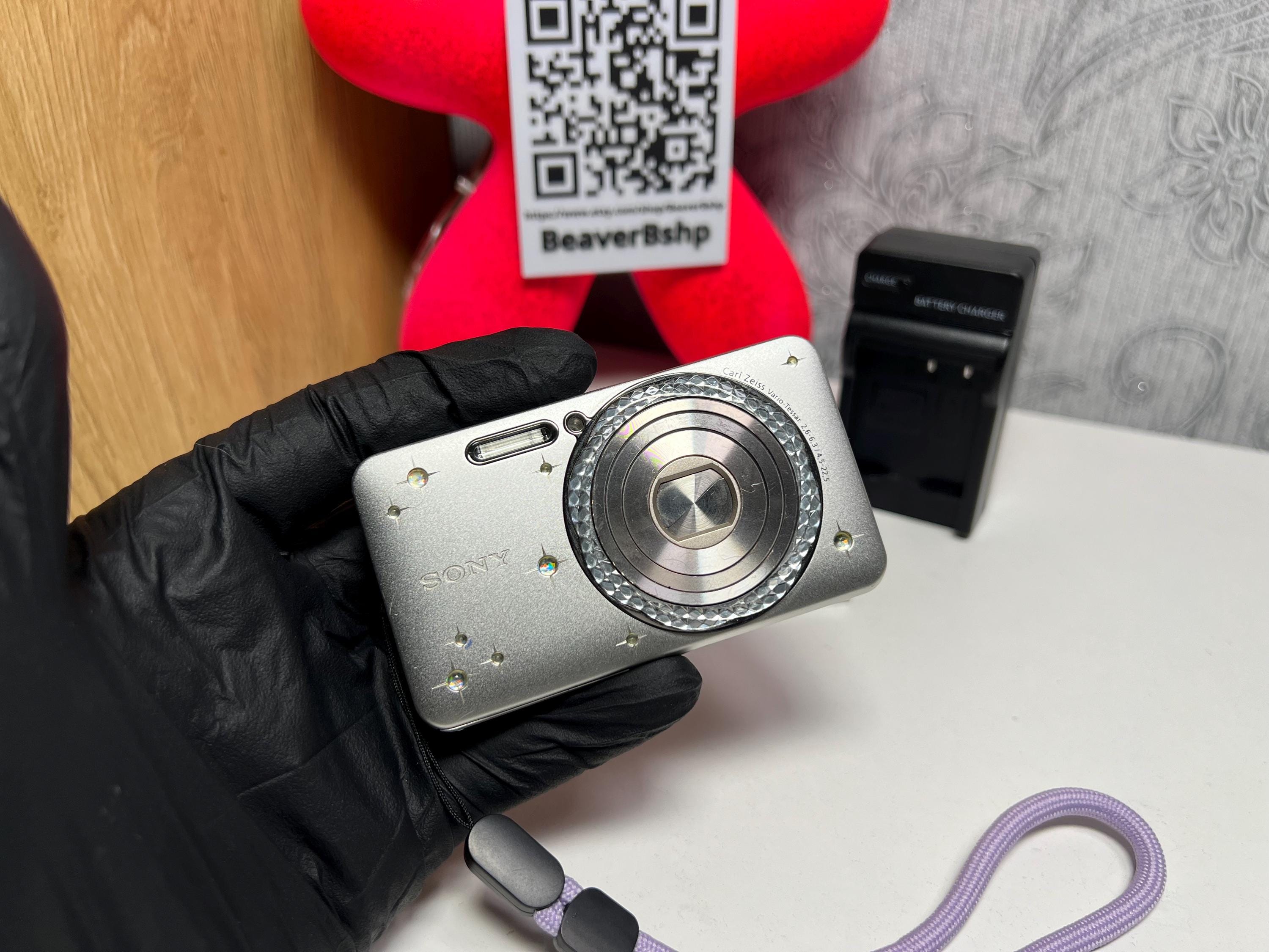 Sony Cyber-shot DSC-W570D 16.1MP Digital Camera 5x Zoom - SILVER 