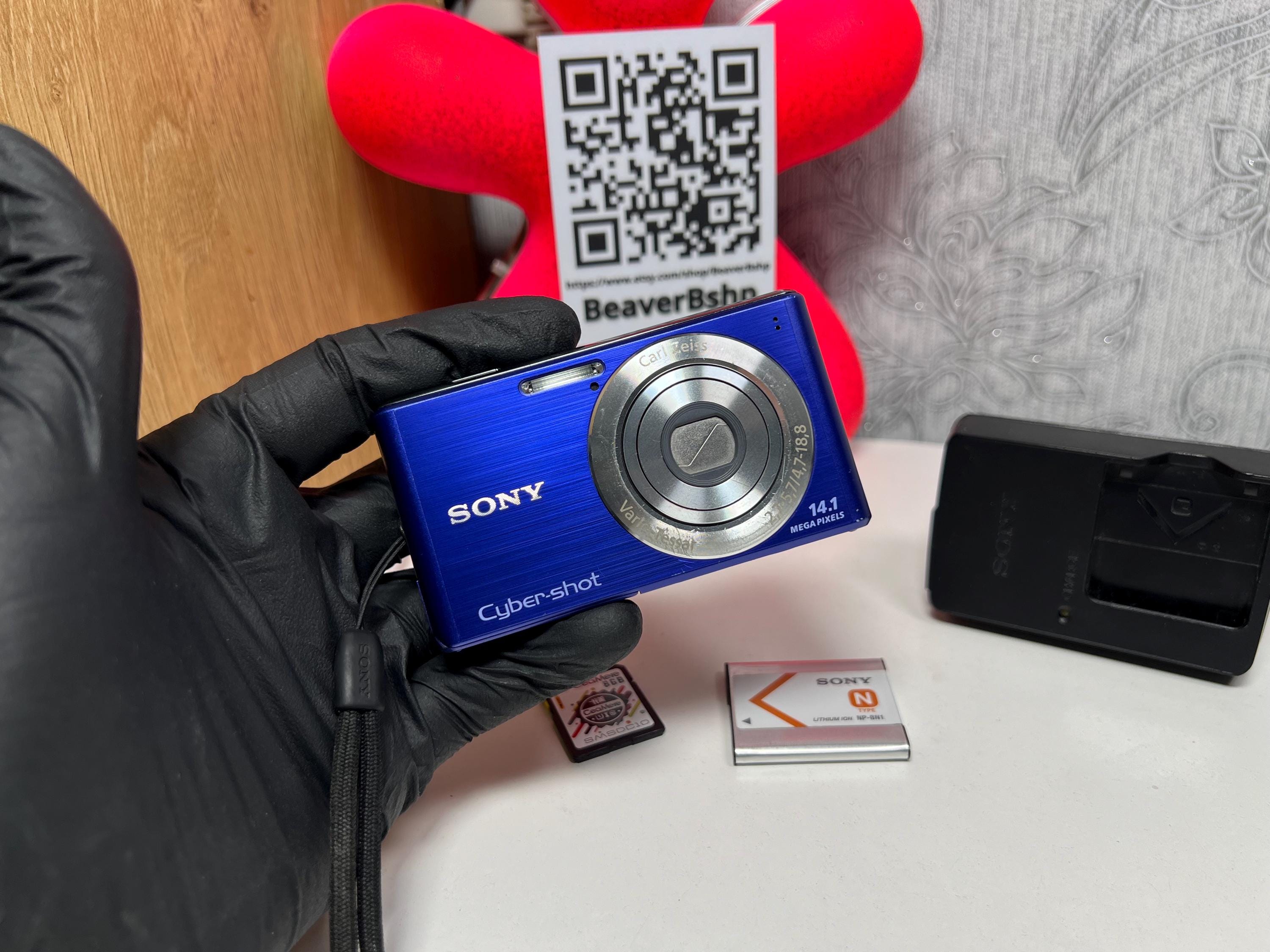 Sony Cyber-shot DSC-W530 14.1MP Digital Camera 4x Zoom - BLUE