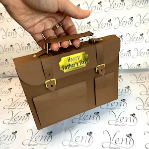 SVG (cricut ou scanandcut) - Studio (silhouette) coffret cadeau valise pour papa / fichier numérique - porte-documents fête des pères