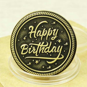 Personalisierte Messing alles Gute zum Geburtstag Münze. Geschenk für Mama, Papa, Freundin, Freund. Benutzerdefinierter Datumsname Text oder Nachricht