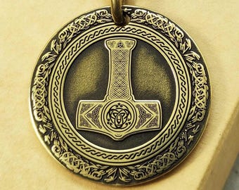 Personalized Thor Hammer Keychain - Mjolnir Keychain with Custom Engraving and Runes - Brass Souvenir
