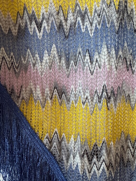 Authentic Missoni Zigzag Knit Triangle Shawl Ital… - image 4