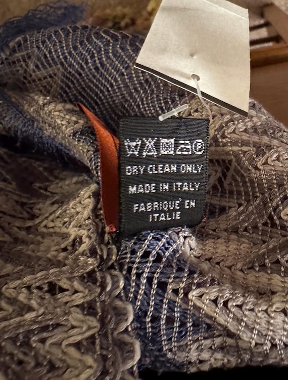 Authentic Missoni Zigzag Knit Triangle Shawl Ital… - image 7