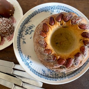 RAYNAUD 青と白のケーキスタンド（Raynaud co limoges - Etsy 日本）