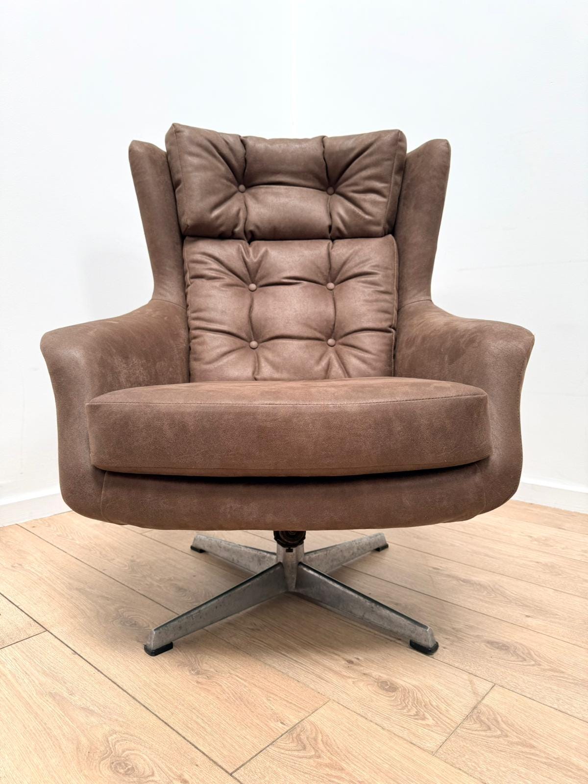 英国　ヴィンテージ　テディベア柄　ウィングバックチェア　Parker Knoll Parker Knoll Swivel Chair - Etsy UK