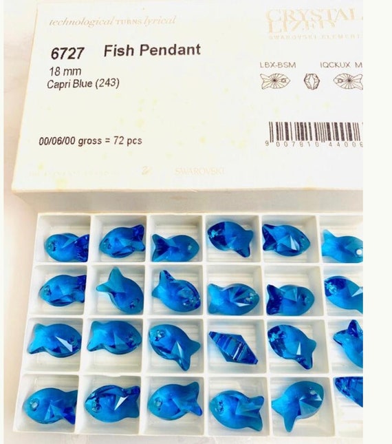 4pcs Original Swarovski® 18mm Capri Blue Fish Pendant Ref: 6727