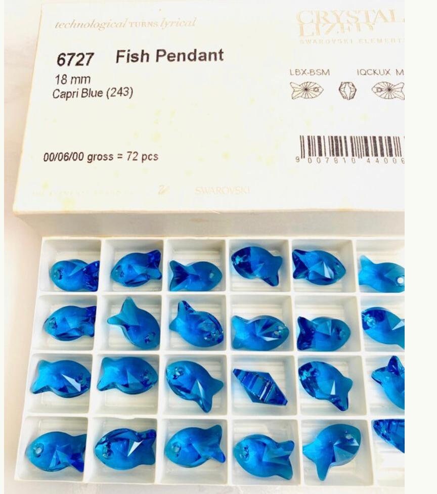 4pcs Original Swarovski® 18mm Capri Blue Fish Pendant Ref: 6727