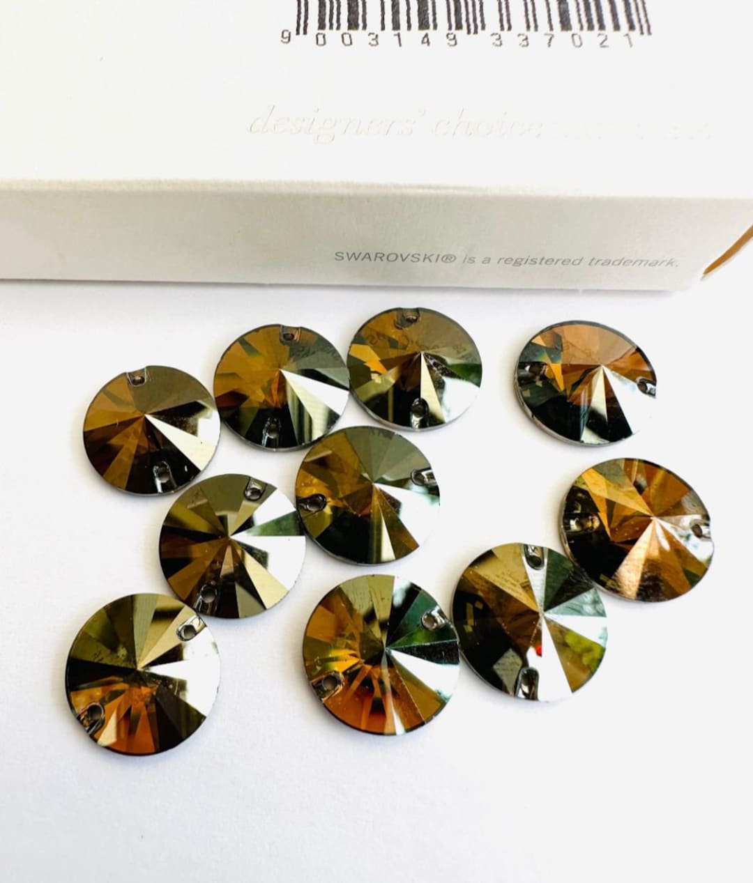 2pcs Swarovski® Crystal Bronze Shade 14mm Rivoli Round Sew-on
