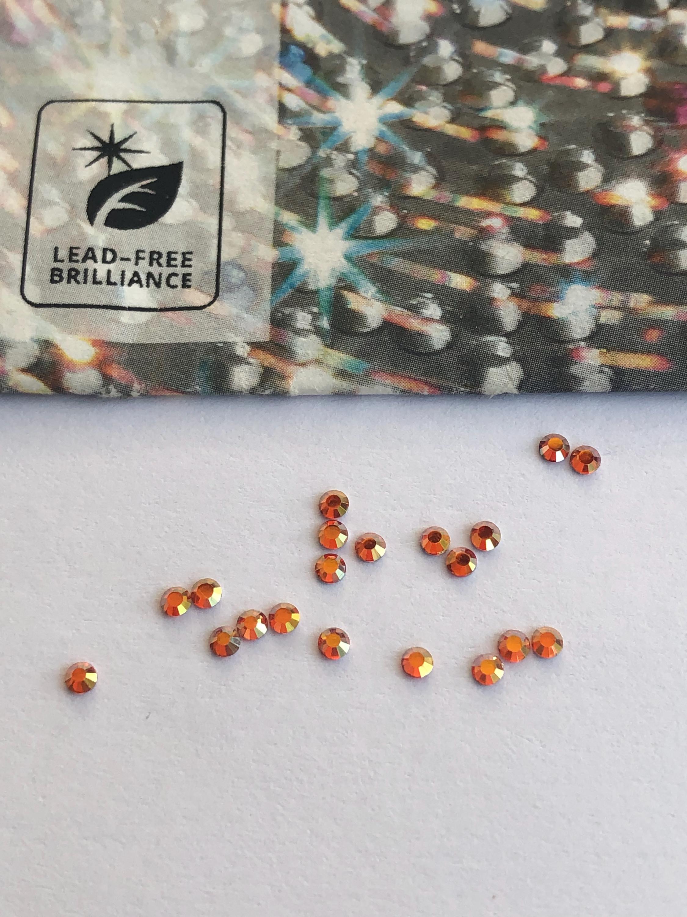 煌結晶 40pcs Tooth Gem Preciosa® Ss6 Hyacinth Shimmer Colour & Colour Mix