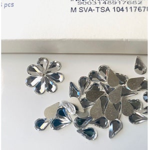 15pcs  Swarovski® 2300 Crystal non HotFix Drop   Flat Back Nail art Rhinestones Gems , size 8x4.8mm, 15 pieces