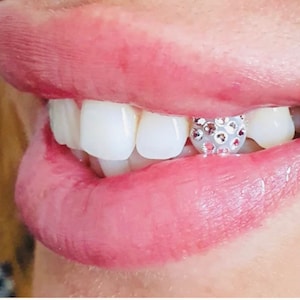 50 piezas de gemas de diente de cristal Swarovski® SIN PLOMO, diseños sin fijación por calor, diamantes de imitación laminados SS8, parte posterior plana, ref.: 2058