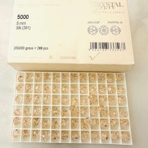 10pcs Swarovski® Rosaline Round Faceted Beads -  Fully drilled -  8mm Pack includes 10 beads Ref:5000