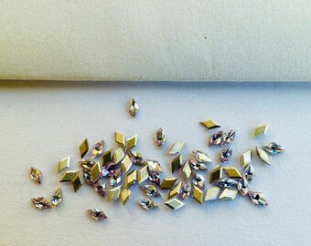 10pcs Tooth Gems Swarovski® Violet Diamond MINI  1.5x3mm Foiled Lead Free Crystal Gems Jewellery MINI  Crystal DIAMONDS craft