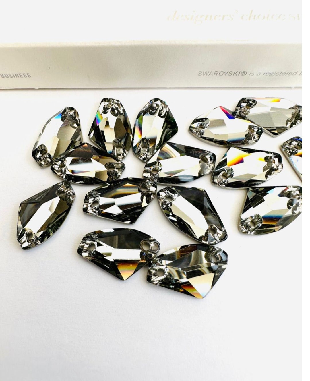 スワロフスキー　ss30 他 2個入り スワロフスキー® ギャラクティック 19x11.5 mm ブラック