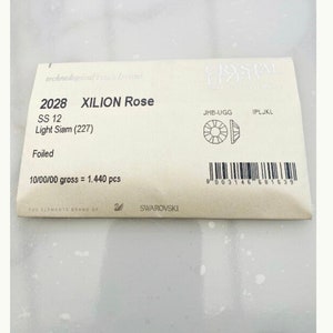 50pcs Tooth Gem Swarovski® Light siam Lead free ss12 Rhinestones  Non Hotfix flatback  ref: 2028