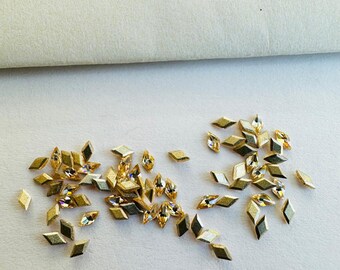 10pcs Tooth Gems Swarovski® Silk Diamond MINI  1.5x3mm Foiled Lead Free Crystal Gems Jewellery MINI  Crystal DIAMONDS craft
