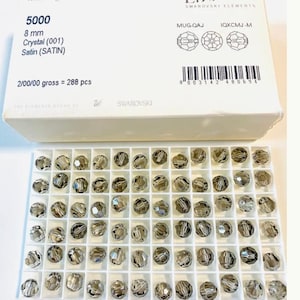 10pcs  Swarovski® Crystal Satin  Round Faceted Beads -  Fully drilled -  8mm Pack Ref:5000