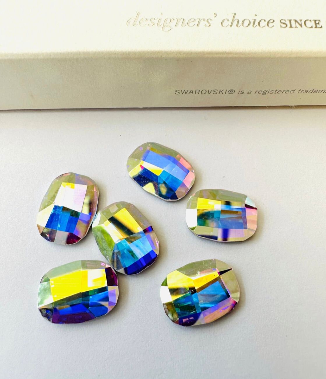 スワロフスキー® 2585 グラフィック フラットバック AB クリスタル 14