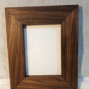 Walnut 5x7 Frame