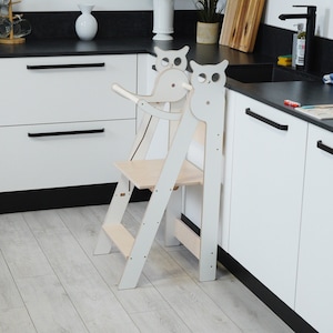 Adjustable and Foldable Kitchen Tower