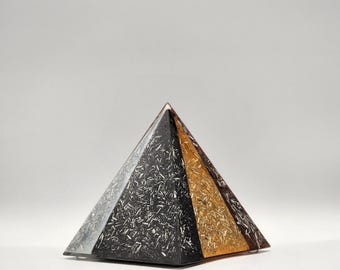 Harmony Guardian II: EMF, 5G,Defender and Energy Transmuter" Orgonite Pyramid