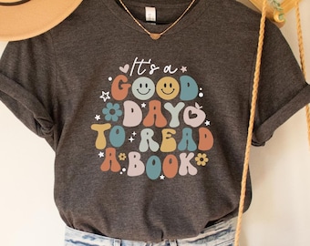 Its A Good Day To Read Shirt Bookish Shirt Book Sweatshirt Poet Shirt Literature Shirt Librarian Shirt Retro Aesthetic Clothes Indie T Shirt