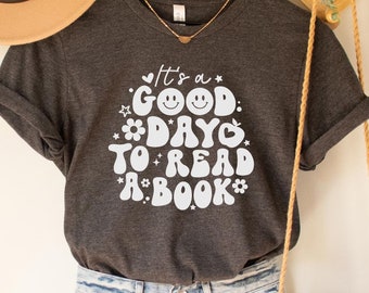 Its A Good Day To Read Shirt Bookish Shirt Book Sweatshirt Poet Shirt Literature Shirt Librarian Shirt Retro Aesthetic Clothes Indie T Shirt