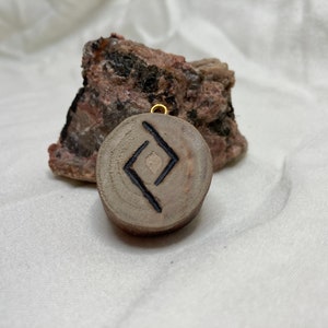 Viking Jera bindrune amulet