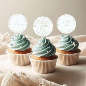 Safari Toile Wild One eerste verjaardag cupcaketoppers | Bewerkbare groene Safari Toile Wild One-cupcaketoppers | Groene Toile de Jouy-safari