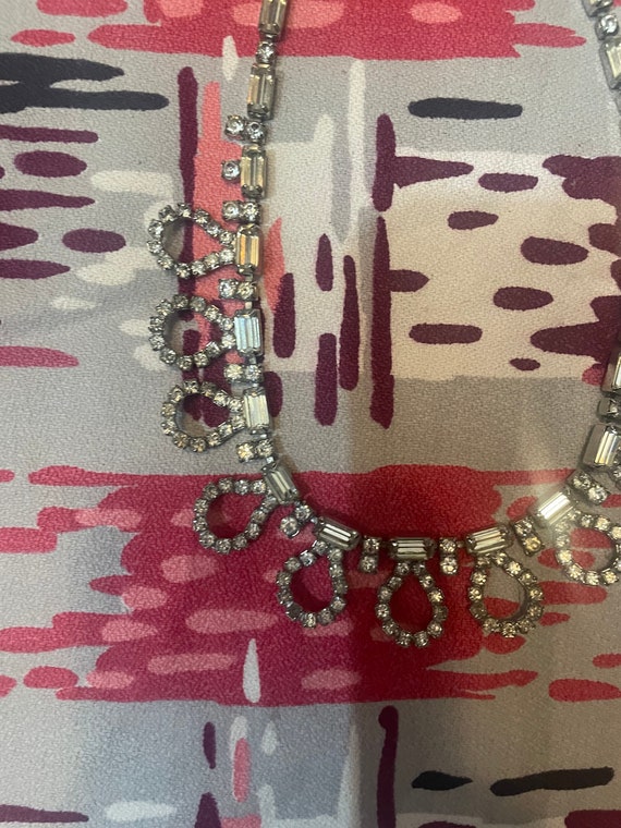 Beautiful rhinestone necklace of the 1950s!