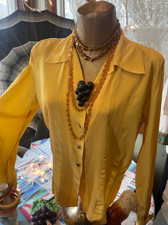 Gorgeous lemon bar 1940s rayon blouse - image 1