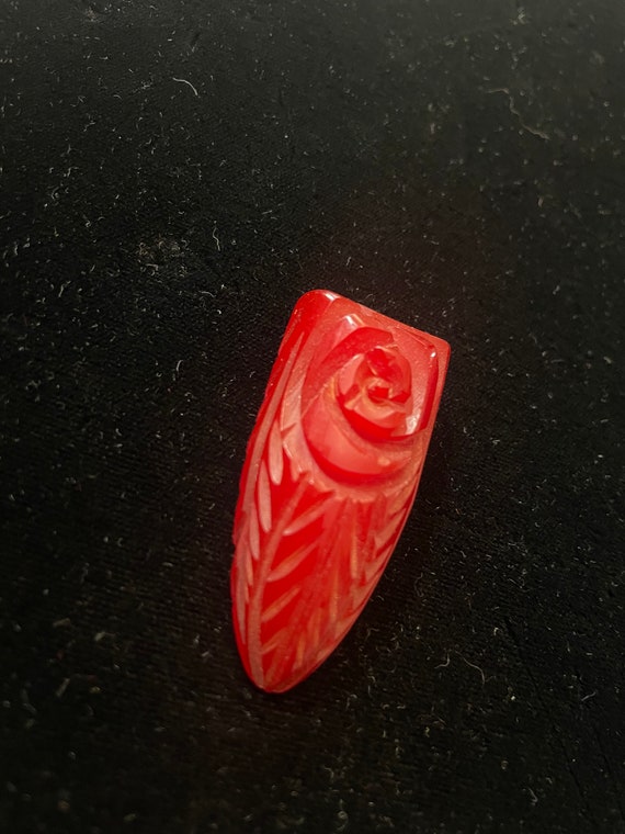 Wonderful cherry red carved Bakelite dress clip - image 2