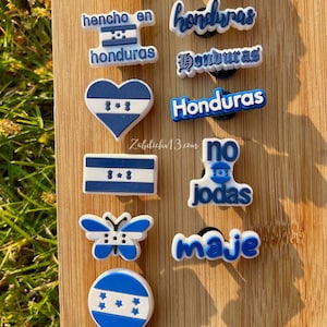 Croc Honduras Charms / Crocs Charms / 12 piezas Amuletos de Honduras 504 / Amuletos Hondureños Crocs / Accesorios / Zapatos / Gift / Shoes