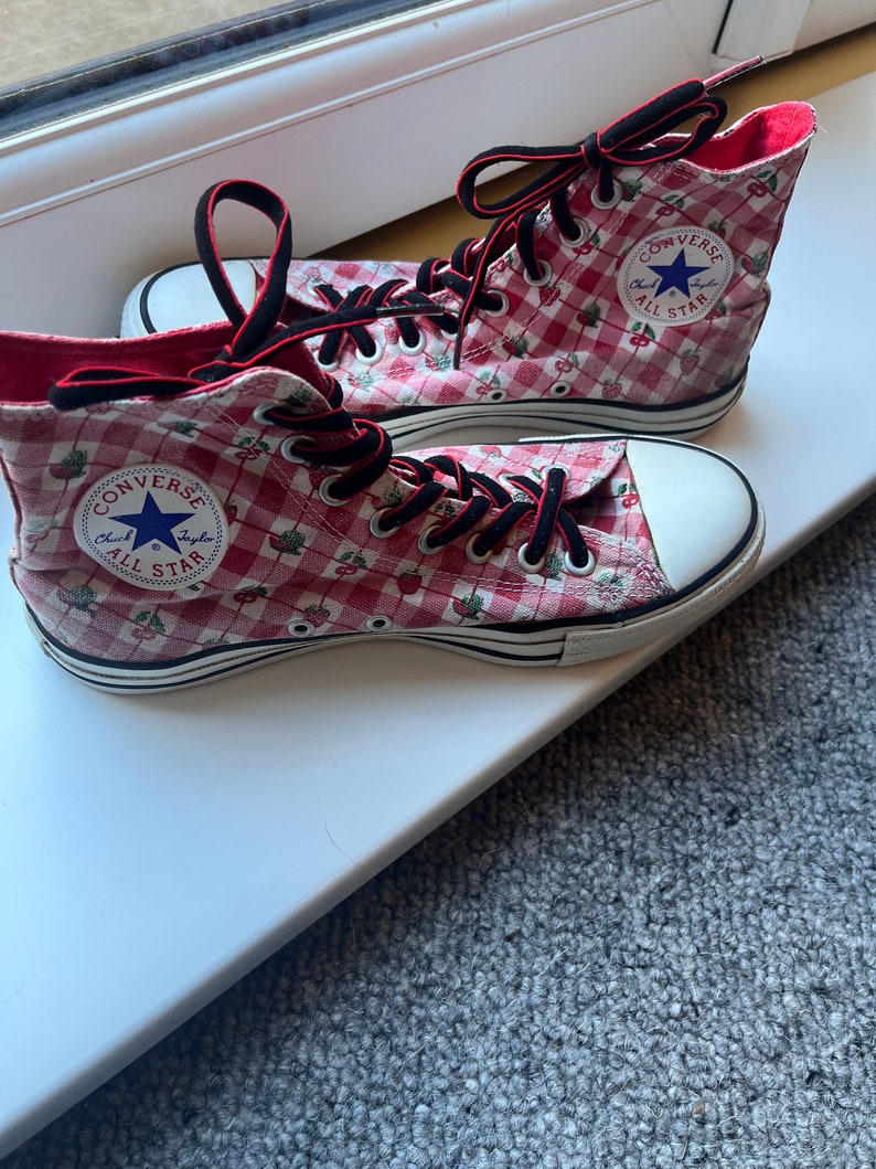 Luna Lovegood converse trainers hi tops uk 7 vintage image 1