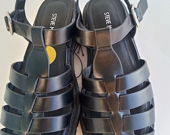 New black sandals for girls, size 1, Steve Madden