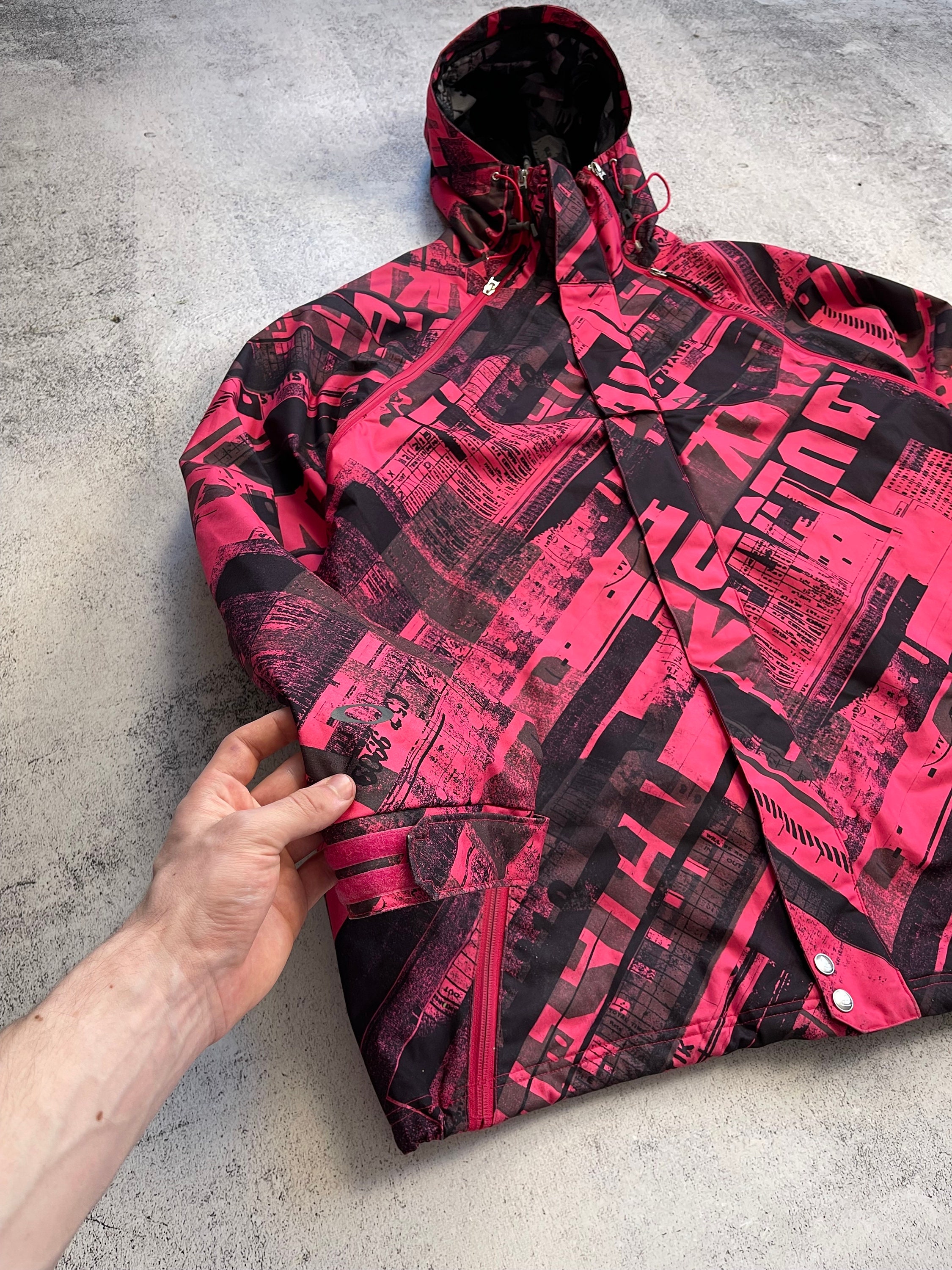 Oakley Men's Vintage Ski Jacket Rare Graphic Print Loose Fit Oakley Men's Vintage Ski Jacket Rare Graphic Print Loose Fit