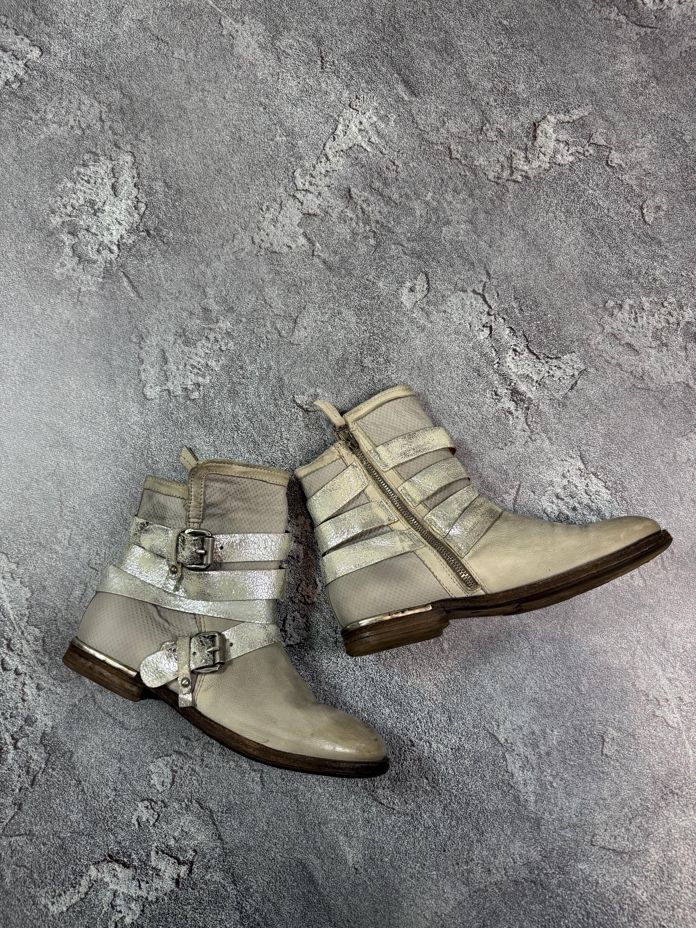 A.S.98 Archive Avant Garde Gray Belts Glitter Leather Boots 41