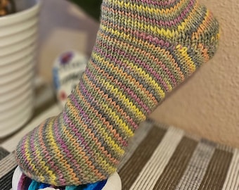 Socken Haussocken Gr. 40 gestrickt aus hochwertiger Sockenwolle echte Handarbeit