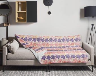 Puakenikeni Lei Throw Blanket
